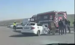 Ankara’da Otomobil TIR’a Çarptı: Sürücü Ağır Yaralı