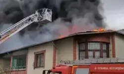 Sultanbeyli’de Çatı Yangını Paniğe Neden Oldu