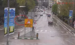 Amasya’da Otomobil Elektrik Direğine Çarptı: Sürücü Yaralı