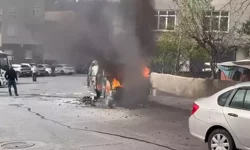 Ataşehir’de Park Halindeki Araç Alev Alev Yandı
