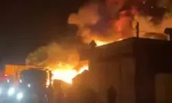 Kozan’da Arazideki Sulama Boruları Alev Aldı