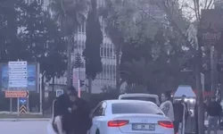 Kadını Araçtan İndirip Yere İttiler, O Anlar Kamerada