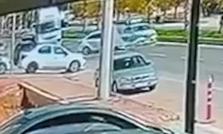 İki Otomobil Çarpıştı: 3 Yaşındaki Çocuk Hayatını Kaybetti