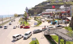Samsun’da Heyelan Sonrası AVM Girişi Trafiğe Kapatıldı