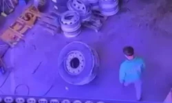 Mersin’de Lastik Patladı: O Anlar Kamerada