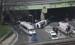 Bakırköy’de Otomobil Takla Attı: 1 Yaralı