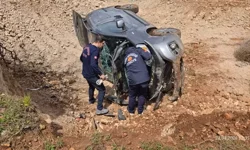 Mardin’de Şarampole Devrilen Araçta 3 Kişi Yaralandı