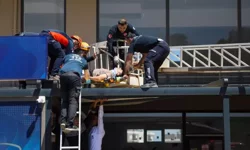 4. Kattan Düşen Kişi Tente Üzerine Çakıldı, Yaralandı