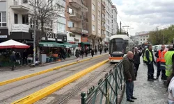 Eskişehir’de Tramvay Kazası: 71 Yaşındaki Kadın Yaralandı