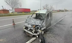 Rahatsızlanan Sürücünün Aracı Alev Aldı: 1 Yaralı