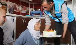 Van’da 75 Yaşındaki B.A Doğum Günü Sürprizi