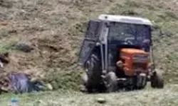 Alaca’da Traktör Dere Yatağına Devrildi: 1 Ölü, 3 Yaralı