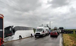İşçileri Taşıyan Otobüs Su Kanalına Girdi: 1 Yaralı