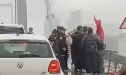 Köprüde Eyleme Polis Müdahalesi, 40 Kişi Gözaltında