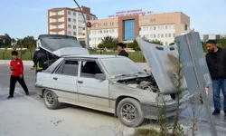 Serik’te Seyir Halindeki Otomobil Yandı