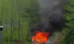 Borçka’da Seyir Halindeki Otomobil Yandı