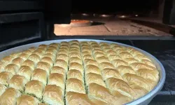 Gaziantep’te Bayram Öncesi Baklava Mesaisi Başladı