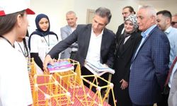 Erbaa Akça Ortaokulu’nda TÜBİTAK 4006 Bilim Fuarı Açıldı