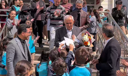 Erbaa’da Bir Devir Kapandı: Mahir Öğretmen Alkışlarla Veda Etti