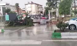 Bursa’da Dolu ve Şiddetli Rüzgar Hayatı Felç Etti