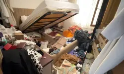 Evdeki Kedi Ve Köpekleri Mutfağa Kapatıp 600 Bin Liralık Hırsızlık Yaptılar
