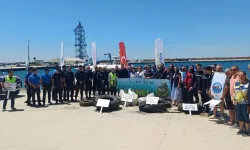 Saros'ta Denizden Araç Lastikleri İle Plastik Atıklar Çıktı