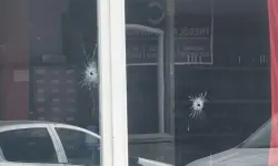 İnegöl’de İş Yerine Kurşun Yağdı: Şüpheliler Motosikletle Kaçtı