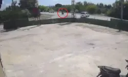 Hatay’da Motosiklet ile Hafif Ticari Araç Çarpıştı: 2 Kişi Yaralandı