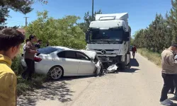 TIR ile Otomobil Çarpıştı: Sürücü E.K Hayatını Kaybetti