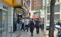 Evi Haczedilince Banka Şubesinde Silahla Ateş Açtı
