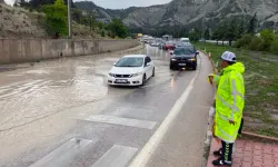 Burdur'da Yağmur Hayatı Olumsuz Etkiledi