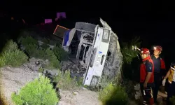 Balıkesir'de Takla Atan Otomobilin Sürücüsü Öldü