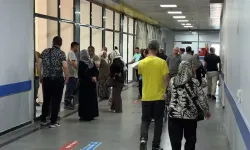Düğünde İkram Edilen Tavuklu Pilavdan Zehirlenen 25 Kişi Hastaneye Kaldırıldı