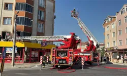 Apartman Dairesindeki Yangın Büyümeden Söndürüldü