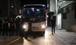 Seferihisar Belediye Başkanı Y. De Aralarında Bulunduğu 20 Şüpheli Adliyeye Sevk Edildi