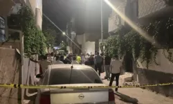 Çocuklar Buldukları Havai Fişekle Oynarken Patlama Oldu: 2 Yaralı