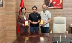 Erbaa Devlet Hastanesi’nde Veda: Alkan Çiftine Plaketle Teşekkür Edildi