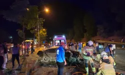 Bingöl’de Otomobil Refüje Çarptı: 2 Yaralı