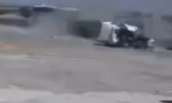 Şanlıurfa’da TIR’ın Kamyona Çarptığı Ölümlü Kaza Kamerada