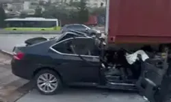 Otomobil, TIR'ın Altına Girdi, Baba Ve Oğlu Öldü