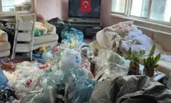 Osmangazi’de ‘Çöp Ev’den 2,5 Ton Geri Dönüşüm Atığı Çıkarıldı
