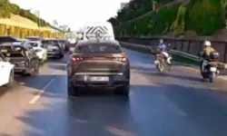 Maltepe’de 2 Motosikletin Çarpıştığı Kaza Kamerada