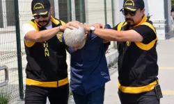 Çorba İçerken Bekçileri Görünce Kaçmaya Çalışan Şüphelinin 24 Yıl Hapisle Arandığı Ortaya Çıktı