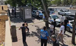 Durakta Eşinin Tabancayla Vurduğu Kadın Öldü
