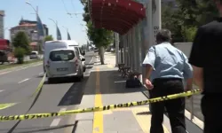 Durakta Unutulan Çanta Fünyeyle Patlatılmak Üzereyken Sahibi Koşarak Geldi