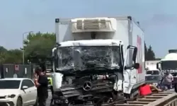 Çorlu’da İki Kamyon Çarpıştı; Sürücüler Yaralı