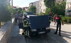 Park Halindeki Otomobil Alev Aldı