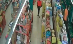 Marketlerden 20 Bin Liralık Bebek Maması Hırsızlığı Kamerada; 2 Tutuklama