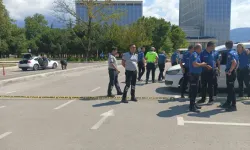 Boşanma Davası Sonrası Adliye Otoparkında Pompalı Tüfek Ve Tabancalı Kavga; 5 Gözaltı
