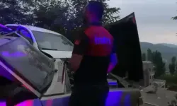 Düziçi'nde Otomobiller Çarpıştı: 2 Yaralı